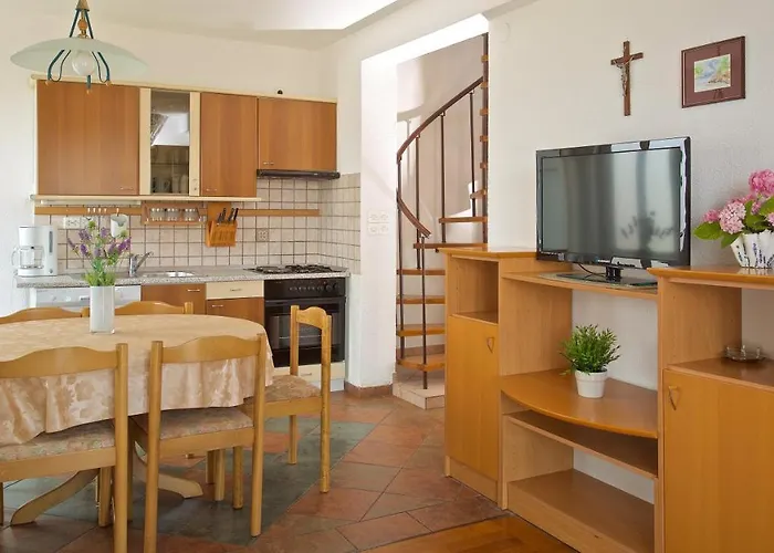 Apartment Kalina Jelsa (Hvar)